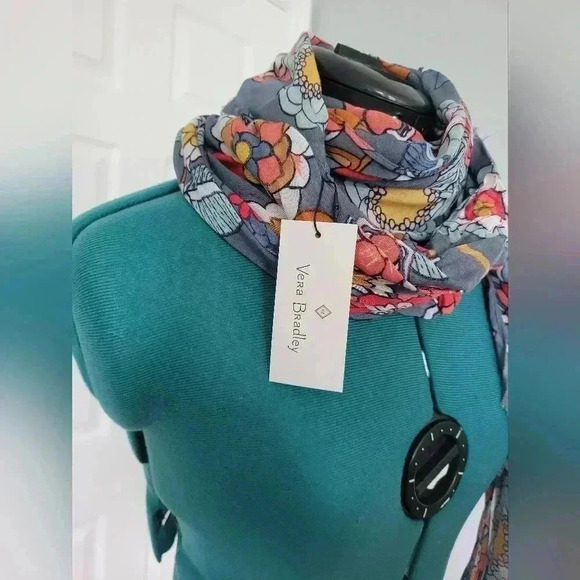 NWT Vera Bradley Floral Design Scarf - Picture 2 of 4